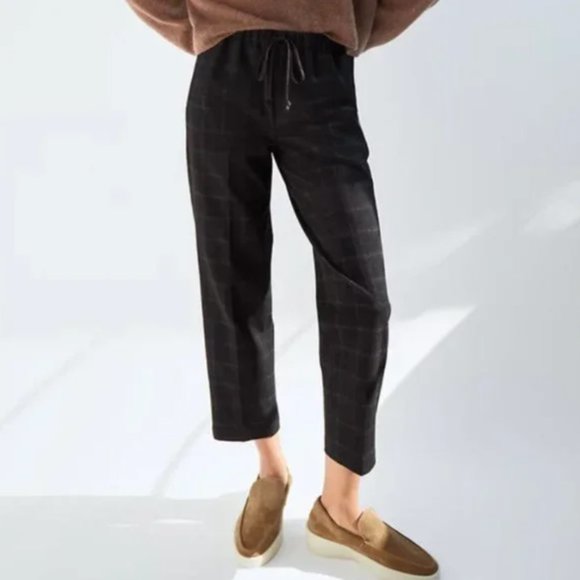 Aritzia The Group by Babaton Jimmy Pant Cropped Drawstring Trouser Pants - Picture 1 of 16